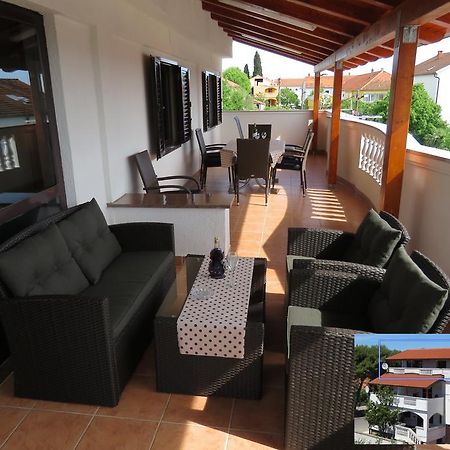 Apartments Gloria Biograd Na Moru Exterior photo