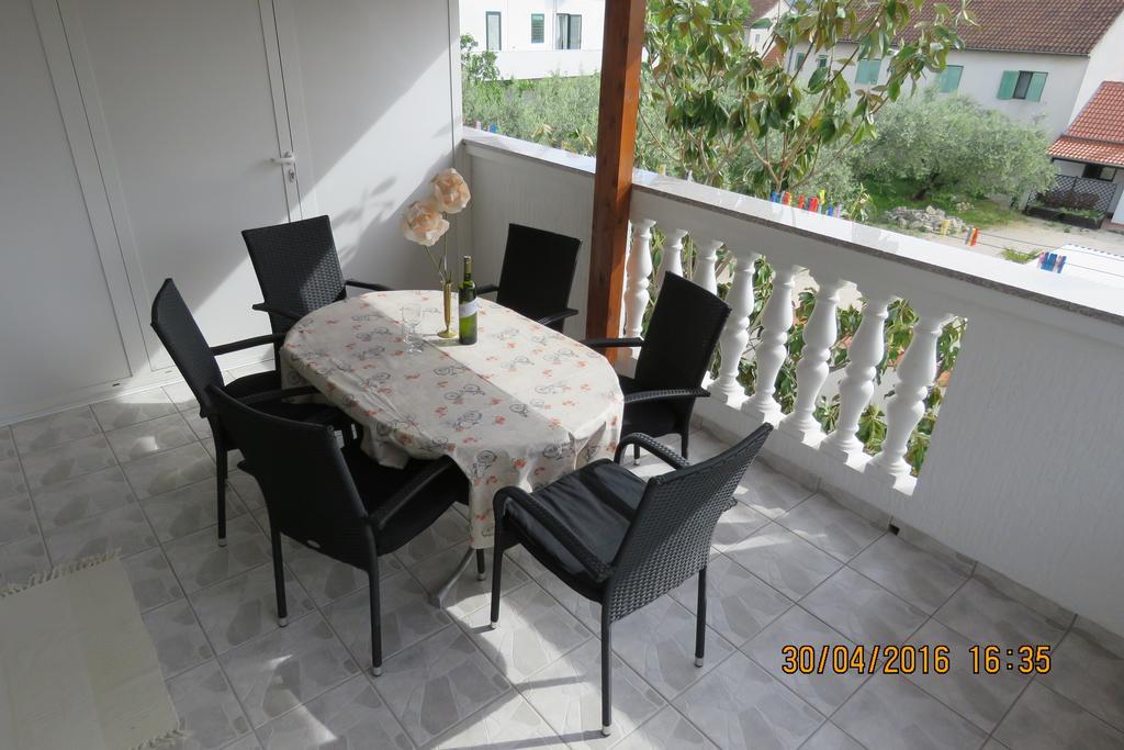 Apartments Gloria Biograd Na Moru Exterior photo